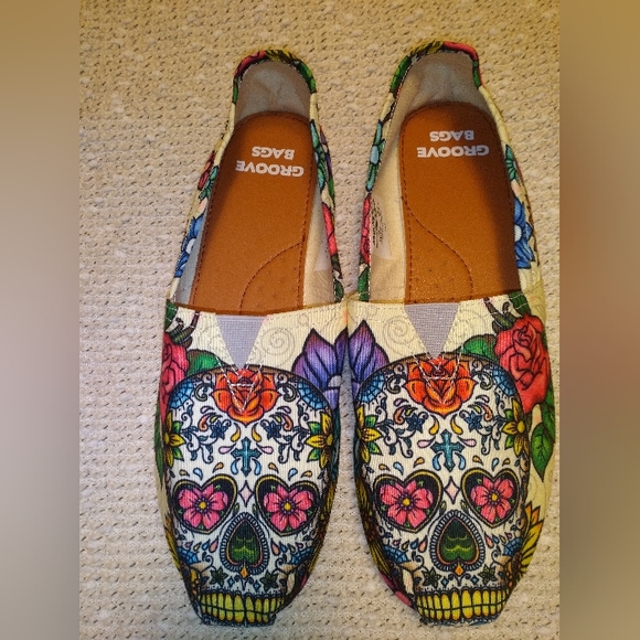 Grove Bags 10.5 NWOB Slip On - Picture 3 of 5